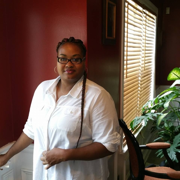 Meet your Posher, Toya - Picture 1 of 1